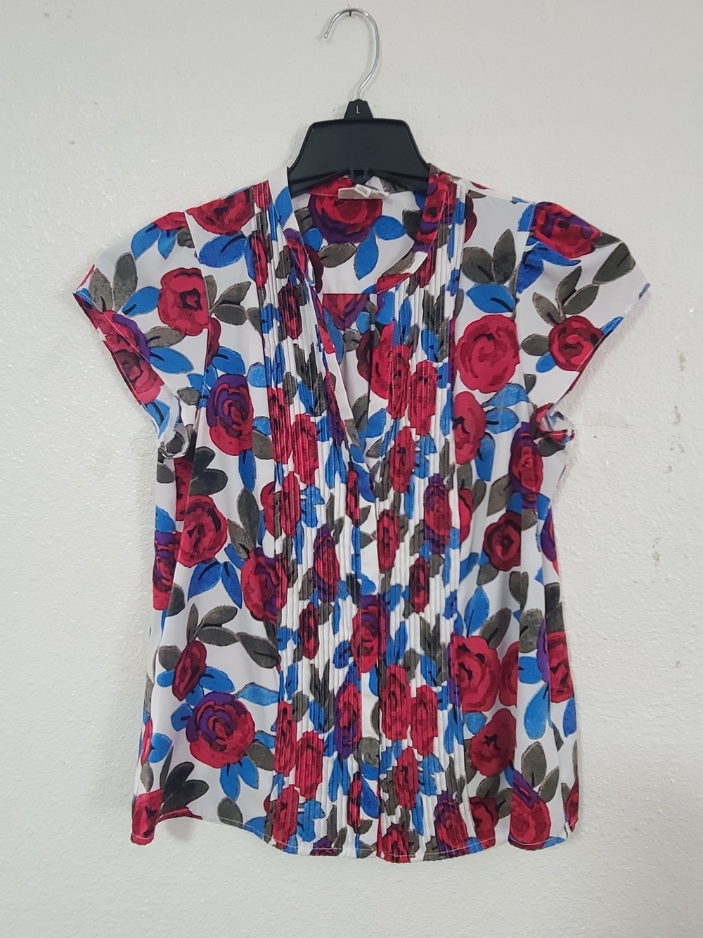 Maison Jules Floral Pintuck V-Neck Top - Red, Blue & Brown